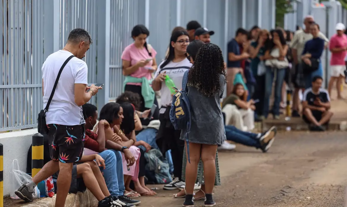 Enem 2024: MEC Antecipará Divulgação do Gabarito Oficial e Amplia Acesso de Concluintes do Ensino Médio