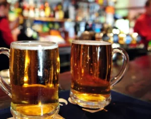 Consumo de álcool no Brasil causa 12 mortes por hora aponta estudo da Fiocruz