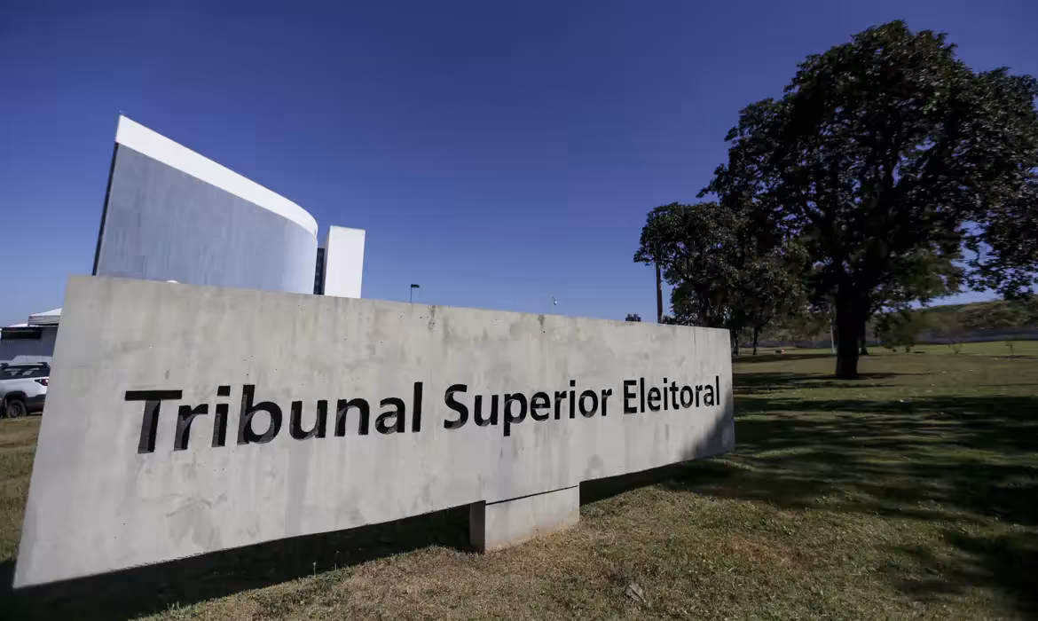 Eleitores devem justificar ausência no 2º turno