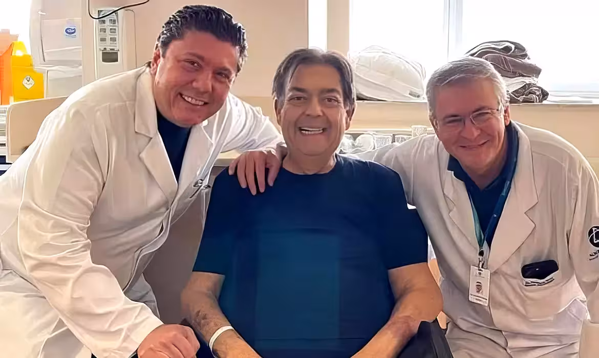 Fausto Silva faz transplante de fígado e novo rim