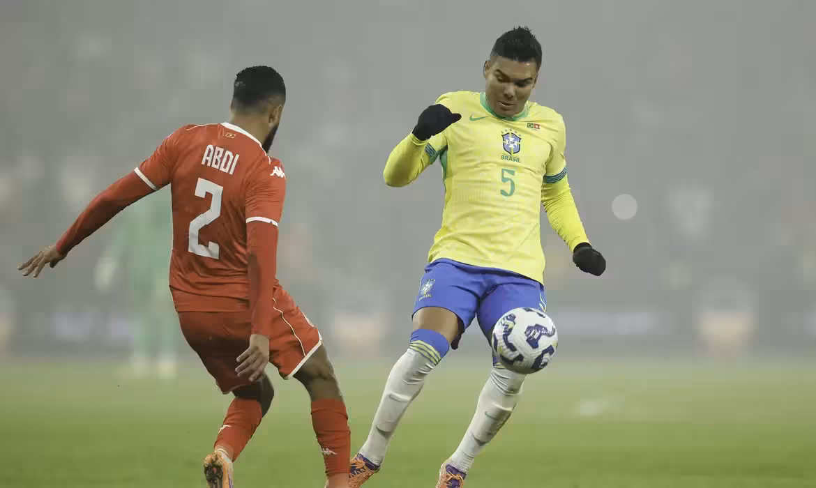 Brasil empata com Tunísia em jogo marcado por pênalti perdido