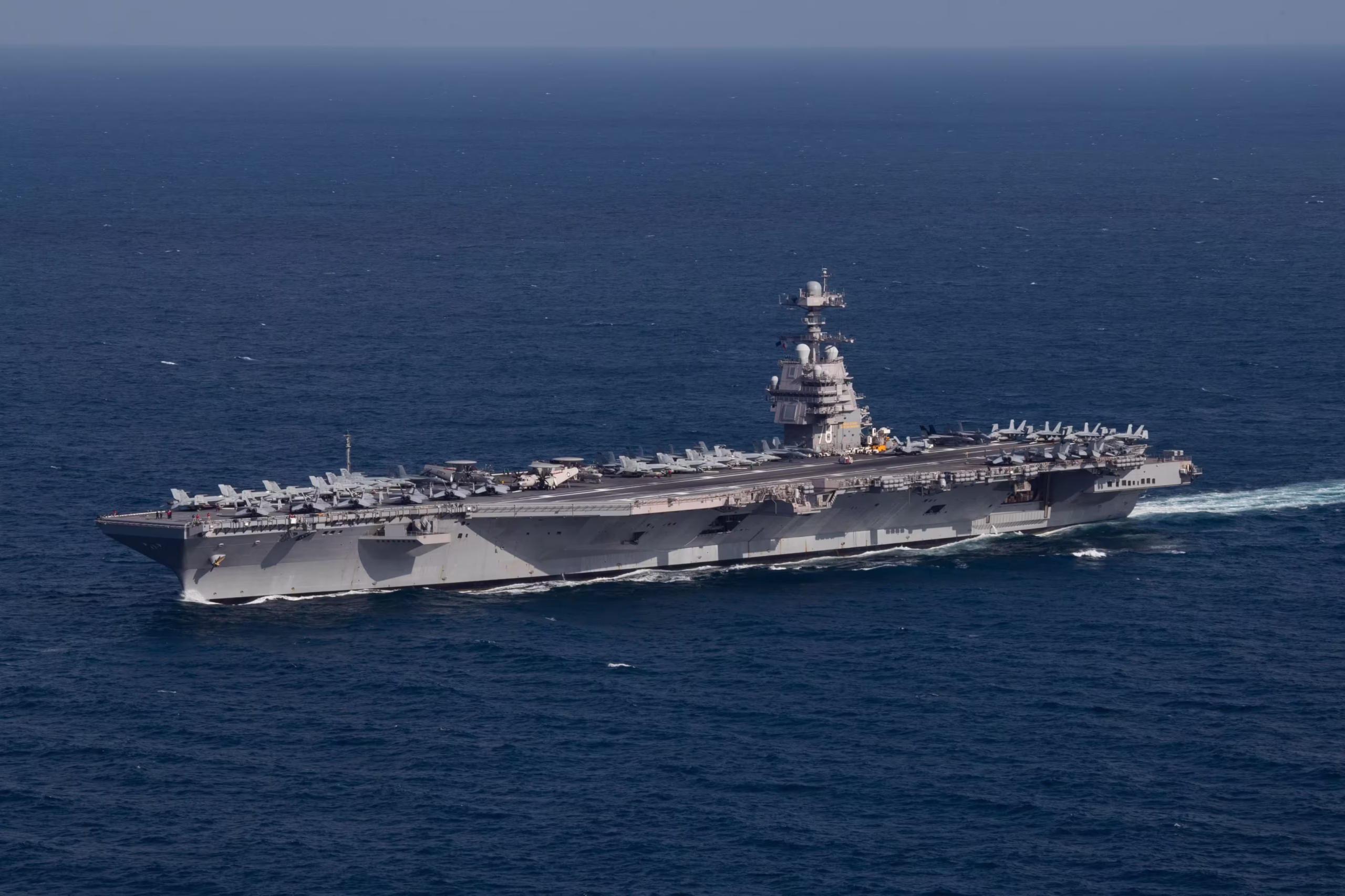 USS Gerald Ford na América Latina eleva tensão com a Venezuela