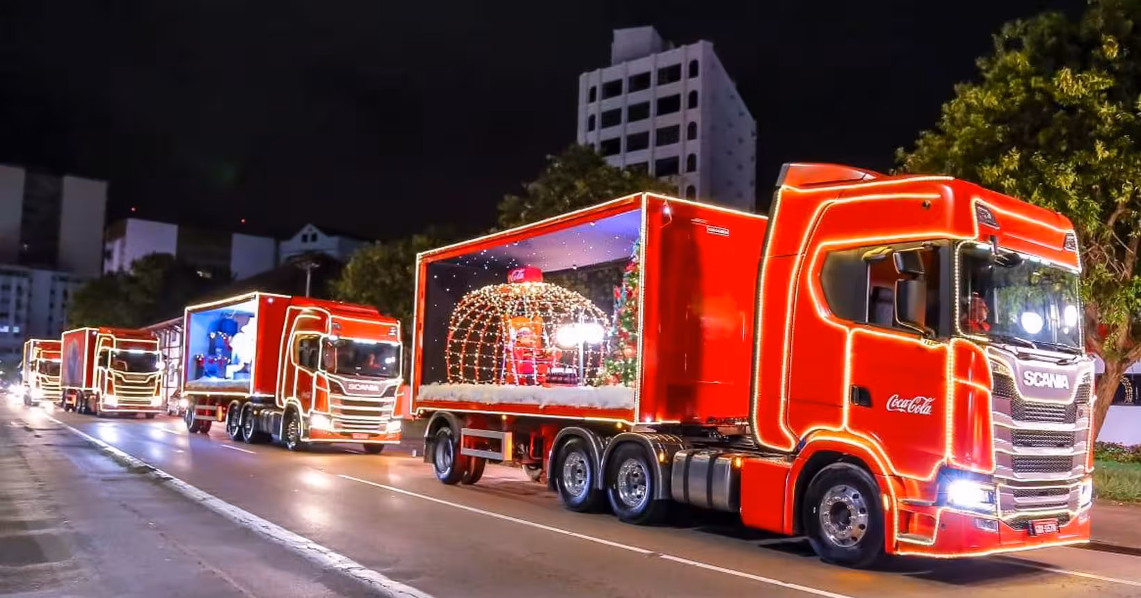 Caravana de Natal da Coca-Cola chega a Goiânia