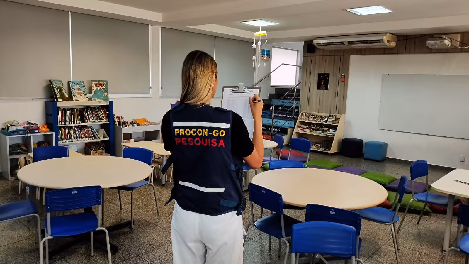 Mensalidade escolar em Goiânia pode variar até 148%, aponta Procon