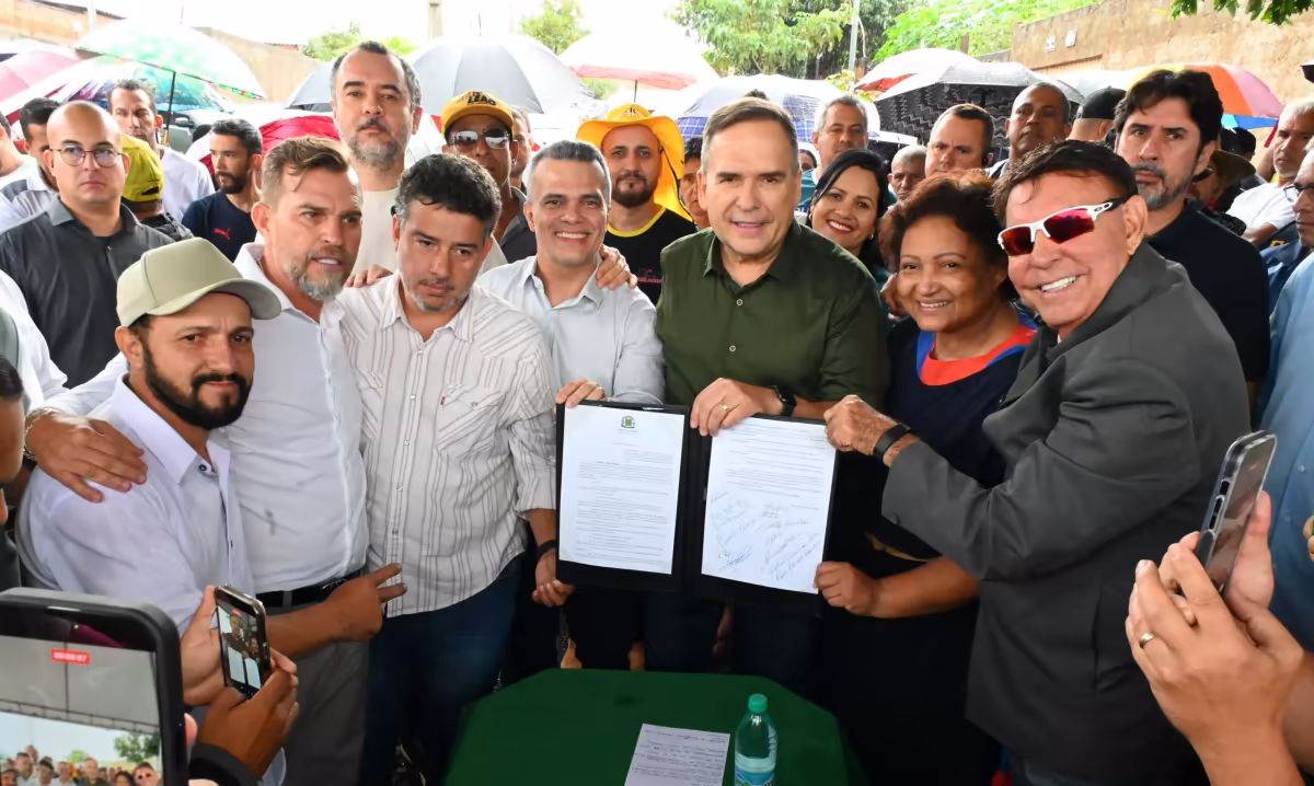 Regularização fundiária beneficia 264 famílias no Tancredo Neves