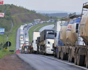 Governo aumenta fiscalização do piso do frete para evitar greve