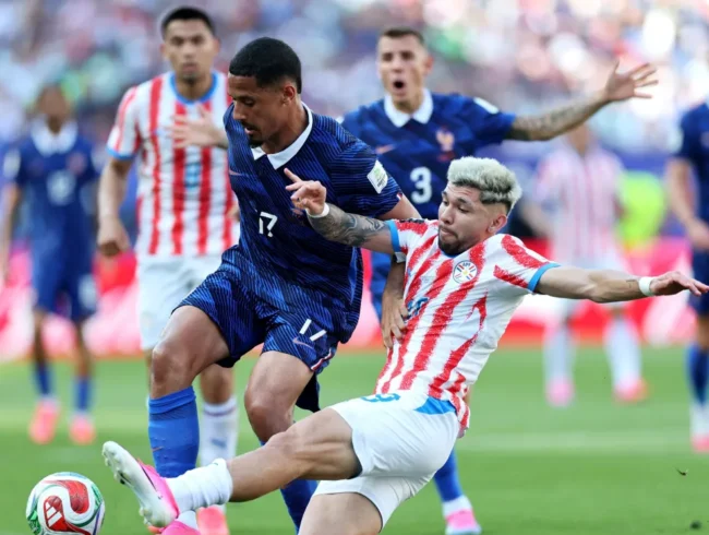França bate Paraguai e pega Marrocos nas 4° de finais da Copa
