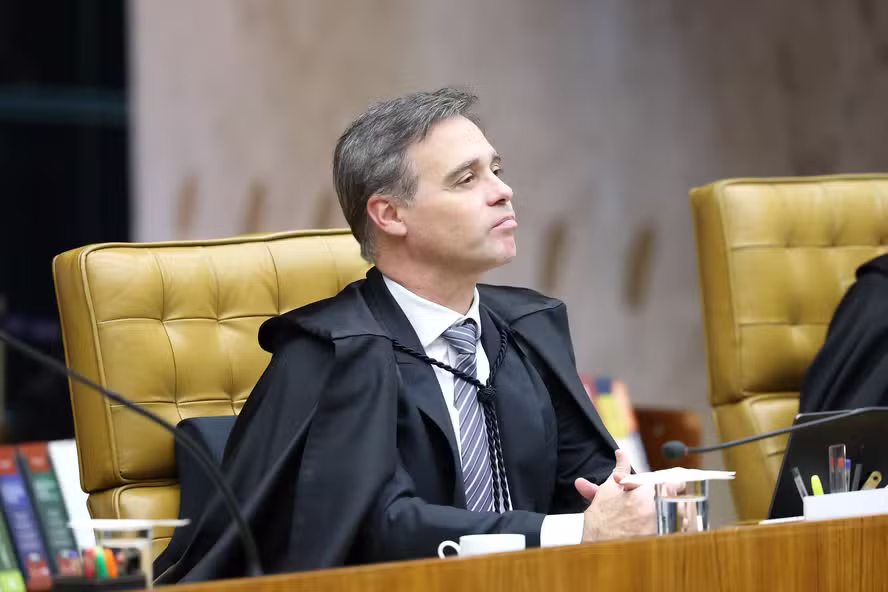 Lulinha: Mendonça ordena investigação de vazamentos envolvendo filho do Lula 2 Lulinha